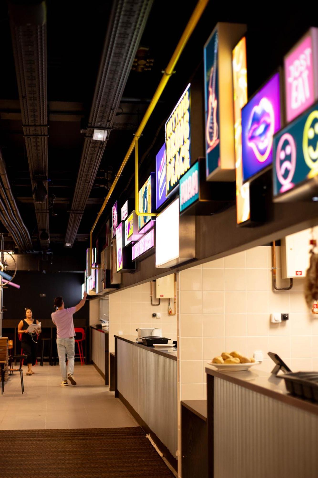 Jost Hostel Lille Centre Экстерьер фото